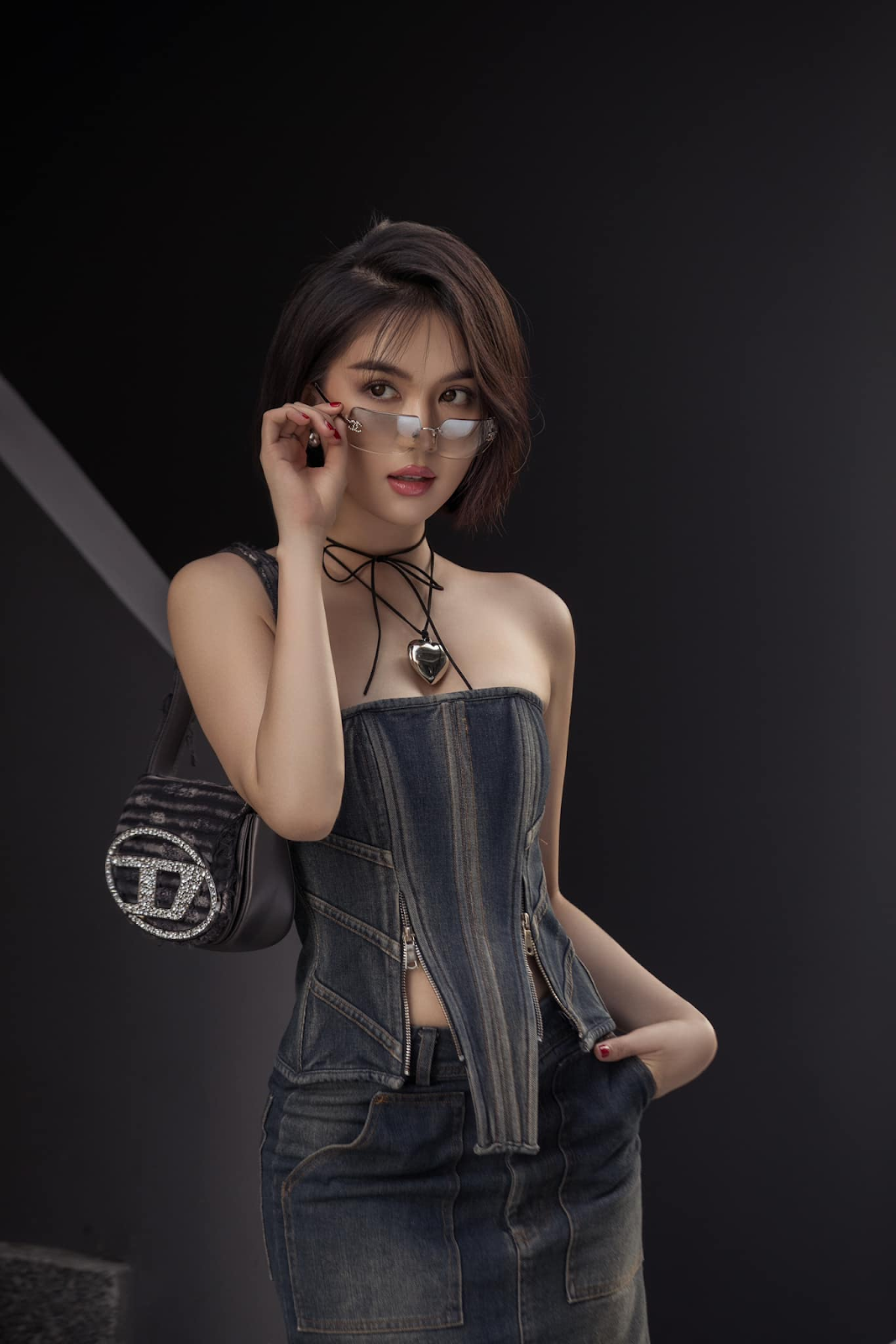 Ngọc Trinh đầy hối lỗi sau bao ồn ào, liệu có bị bít cửa con đường nghệ thuật? - Hình 3