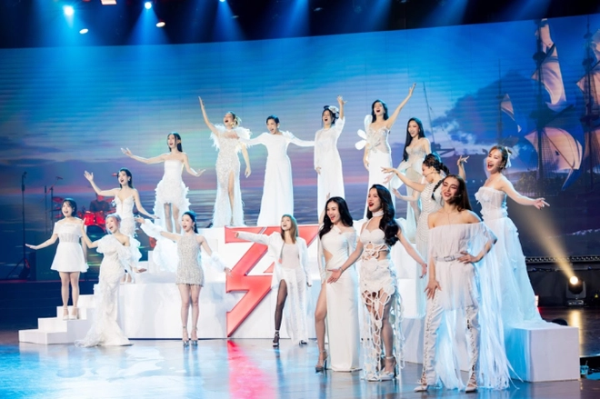 Uyên Linh bức xúc vì bị đồn là chân dài, Mỹ Linh kể chuyện cứu nguy Lệ Quyên - Hình 4