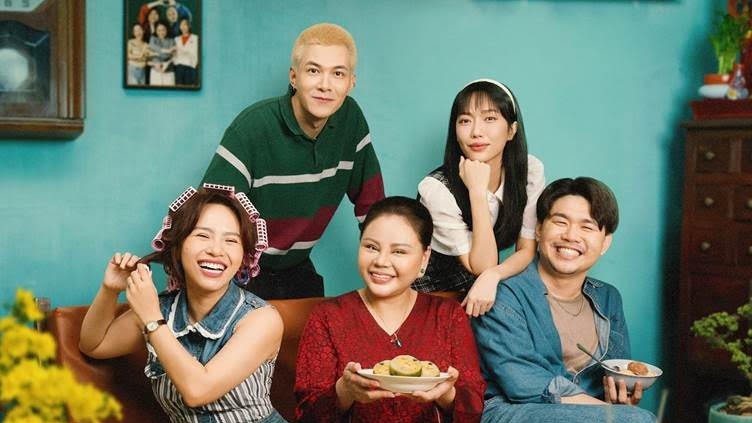 Gặp lại chị bầu: Đạo diễn Nhất Trung 1 mình cân 4 vai trò, quay lại nghề cũ - Hình 1