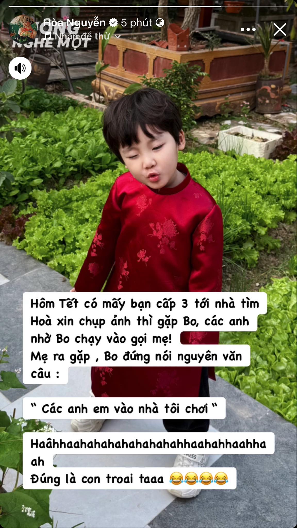Hòa Minzy được fan đến nhà xin chụp ảnh, bé Bo chốt 1 câu đúng chuẩn con mẹ Hoà! - Hình 1