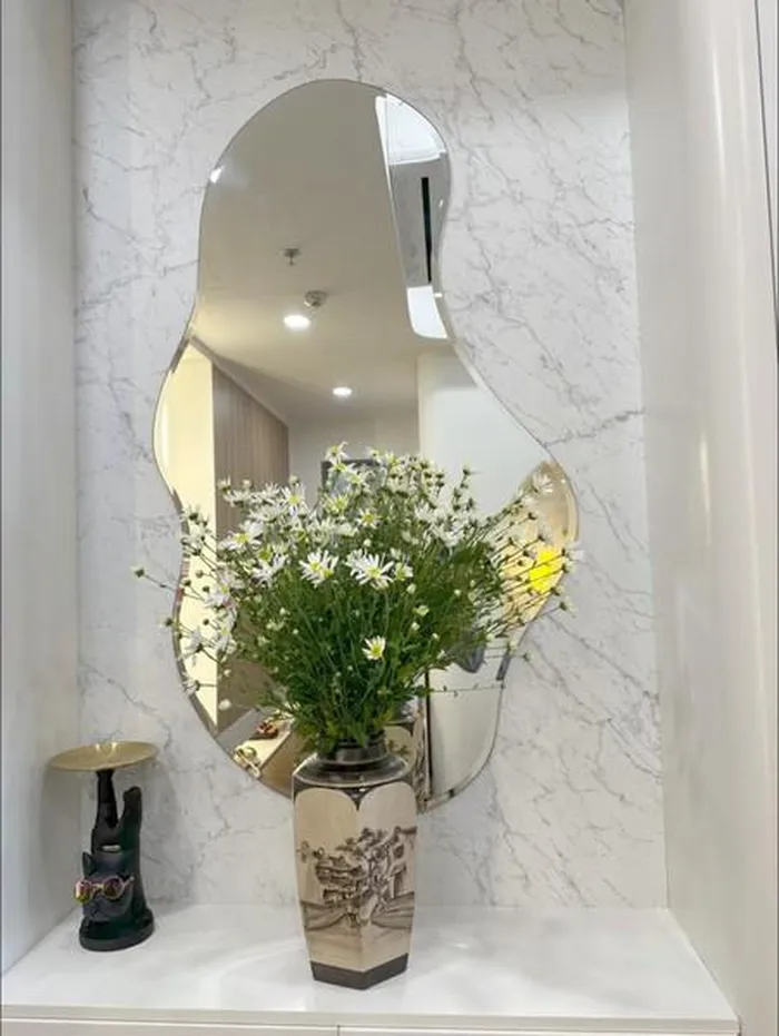 Hé lộ biệt thự ngập tràn sắc Xuân của vợ chồng Mạc Hồng Quân - Hình 6