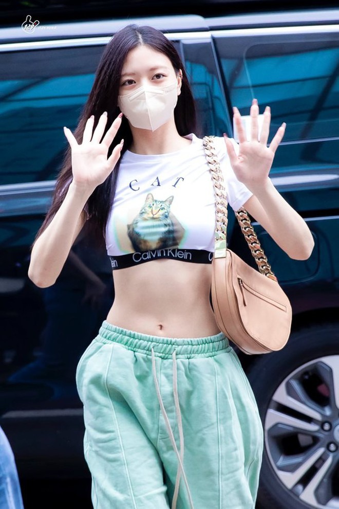 Sự thật sau tin đồn nữ thần Kpop độn hông để có body đỉnh đến mức được khen đẹp hơn cả Jennie - Hình 8