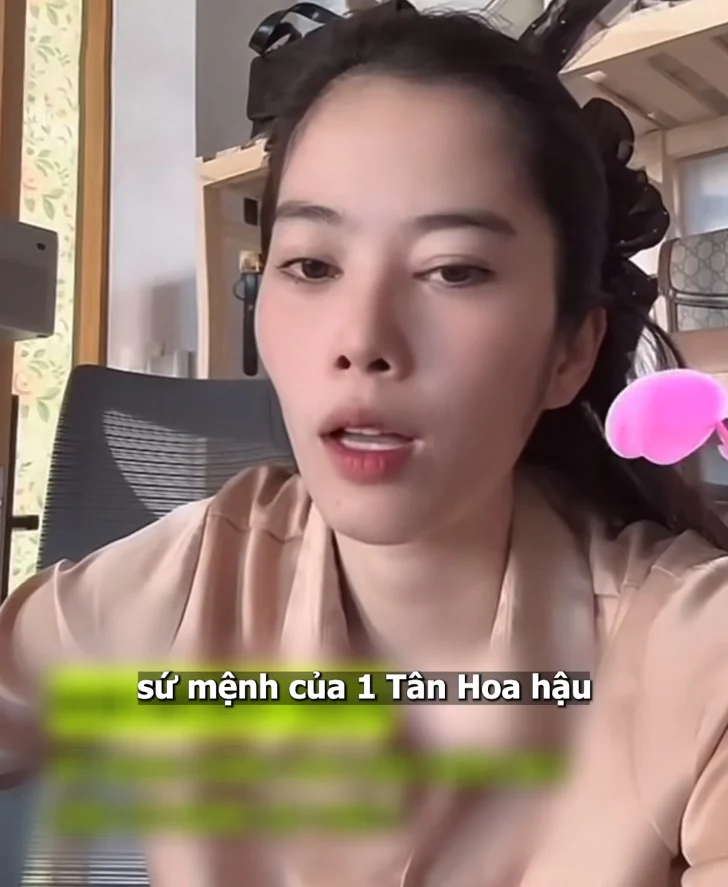 Bùi Quỳnh Hoa lại bị Nam Em réo tên, tố mua giải MUVN, bỏ tiền tẩy trắng? - Hình 1