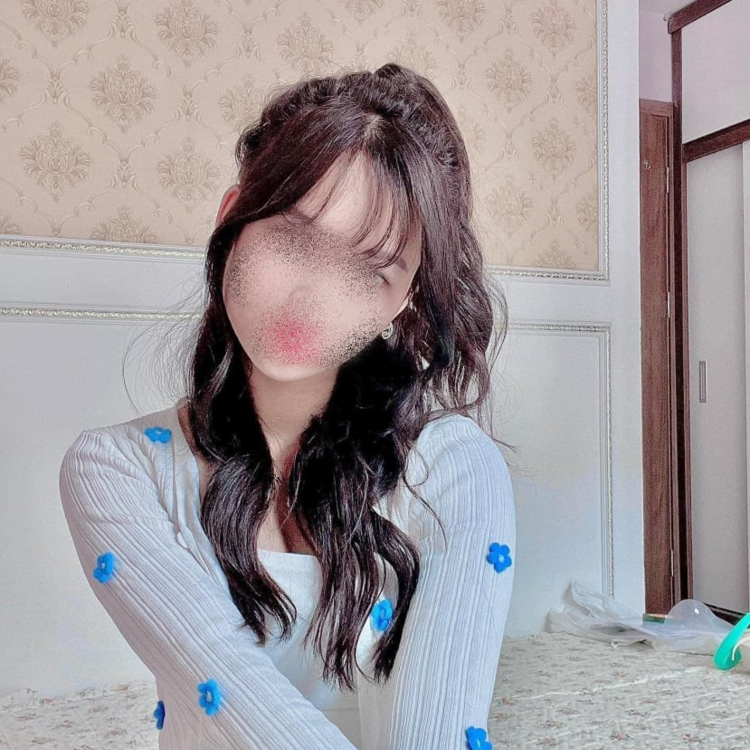 Bố và 2 em gào thét trong tang lễ cô gái 21 tuổi HN, kêu gọi quyên góp lo hậu sự - Hình 3