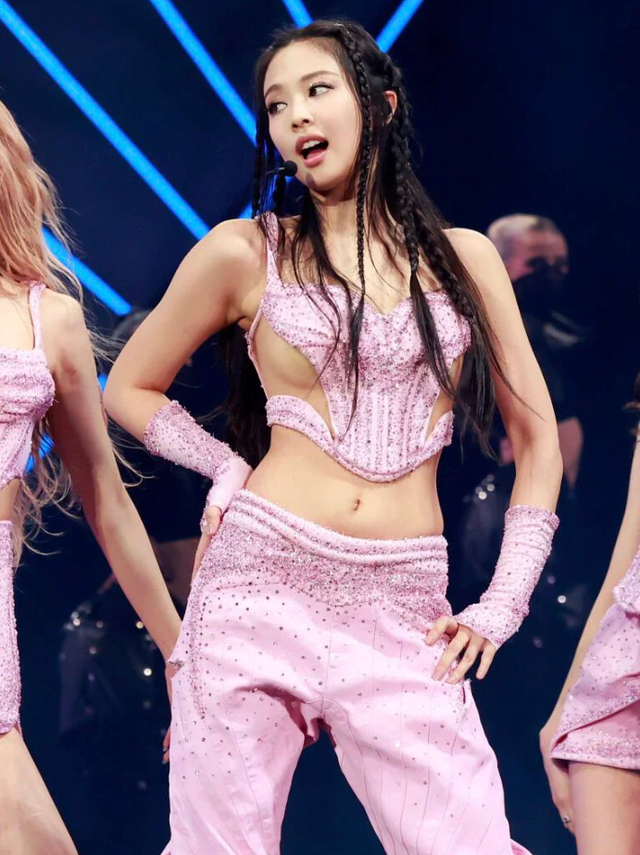Jennie tiếp tục gặp nạn, bị đổ lỗi là lý do khiến Idol gen 4 nối đuôi hở bạo? - Hình 5