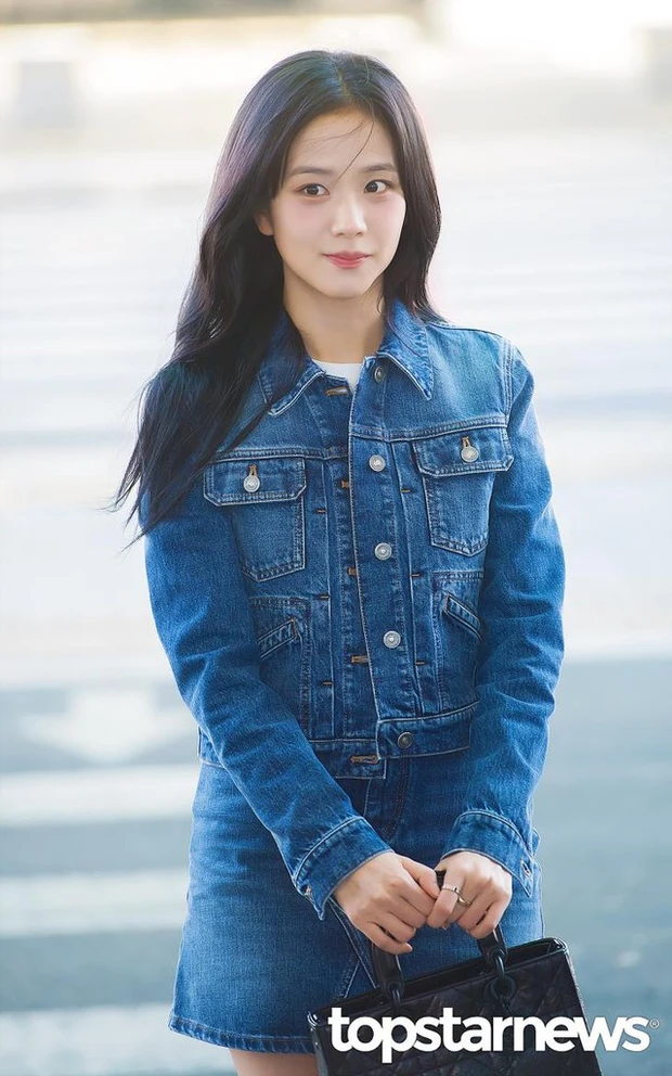 Jisoo, Lisa lần đầu lộ diện sau khi lên chức chủ tịch, chị cả ăn đứt 1 điểm - Hình 3