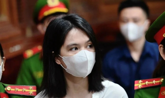 Ba Ngọc Trinh ôm chặt con gái sau 3 tháng xa cách, Thúy Kiều háo hức làm 1 điều - Hình 1