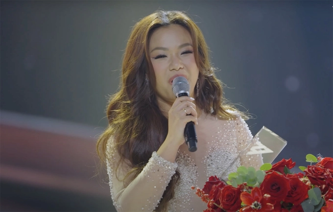 Phương Vy đá xéo 1 chị đẹp vẫn nhận giải ấm áp, CĐM tranh cãi, đòi lấy lại - Hình 3