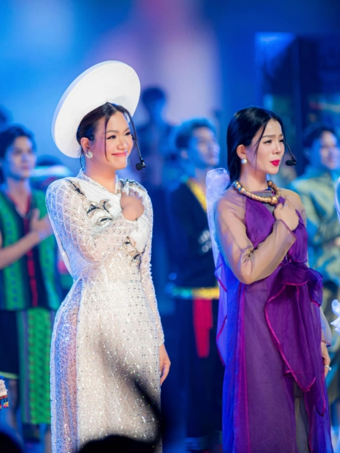 Phương Vy đá xéo 1 chị đẹp vẫn nhận giải ấm áp, CĐM tranh cãi, đòi lấy lại - Hình 7