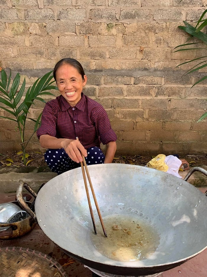 Bà Tân Vlog làm cháy nổ khi đang nấu nướng, dân tình nghi chiêu trò câu view - Hình 6
