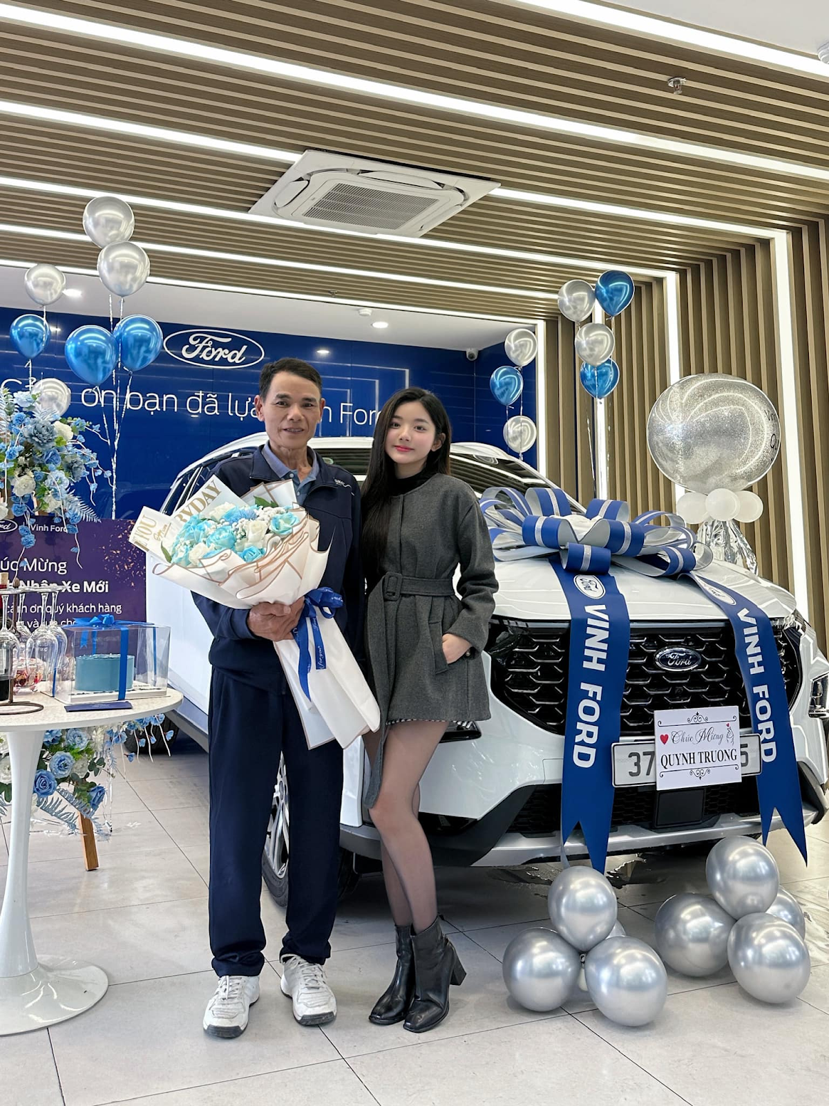 Tiên nữ Mukbang công khai bạn trai cực phẩm, fanboy thất tình online - Hình 3