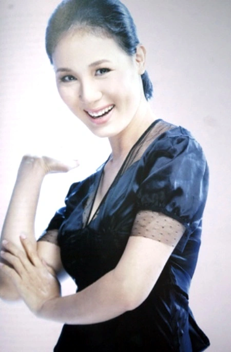 Võ Sông Hương: Mỹ nhân màn ảnh Việt thập niên 90, rời showbiz nay là Thạc sĩ - Hình 4