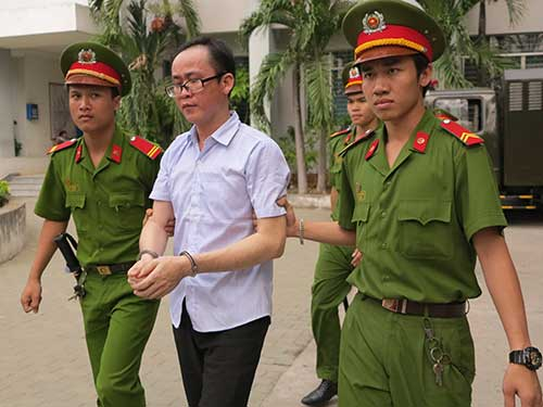 Nhật Sơn: Con trai Minh Cảnh bị người tình đồng tính đoạt mạng vì 1 cái liếc mắt - Hình 8