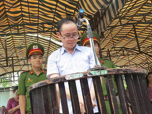 Nhật Sơn: Con trai Minh Cảnh bị người tình đồng tính đoạt mạng vì 1 cái liếc mắt - Hình 6