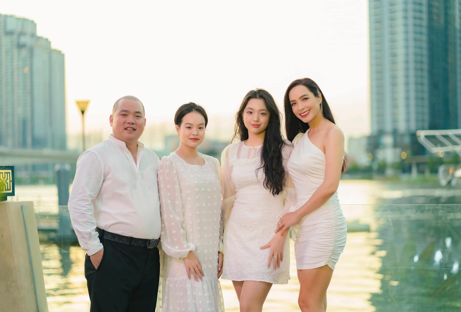 Con gái Thuý Hạnh ra dáng thiếu nữ, lột xác sau Bố Ơi Mình Đi Đâu Thế? - Hình 5