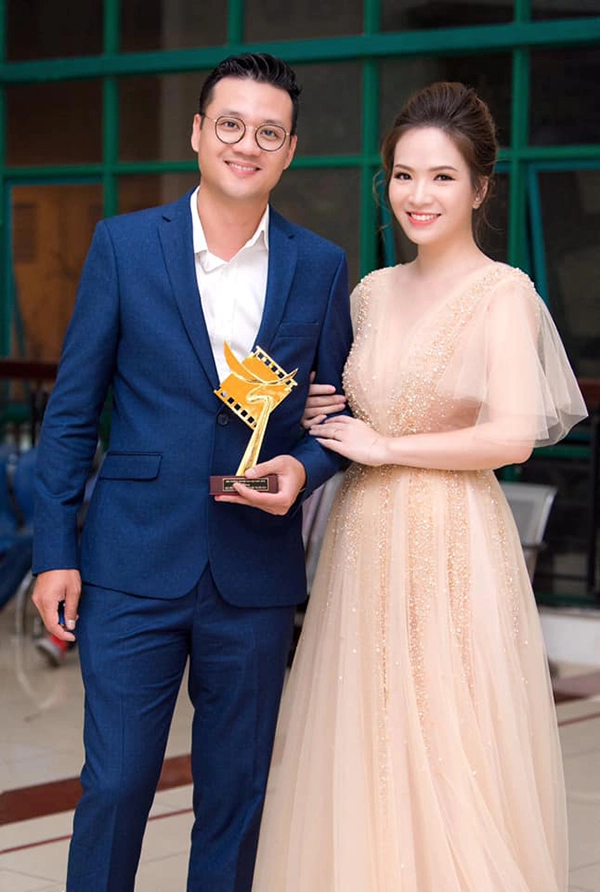 Đạo diễn Khải Anh và cuộc hôn nhân đẹp như cổ tích với diễn viên VFC Đan Lê - Hình 2