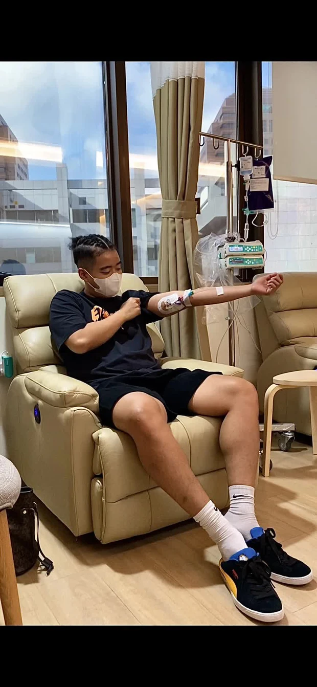Chàng trai bị ung thư vô tư mukbang thuốc, câu chuyện đằng sau ai nghe cũng phục - Hình 6