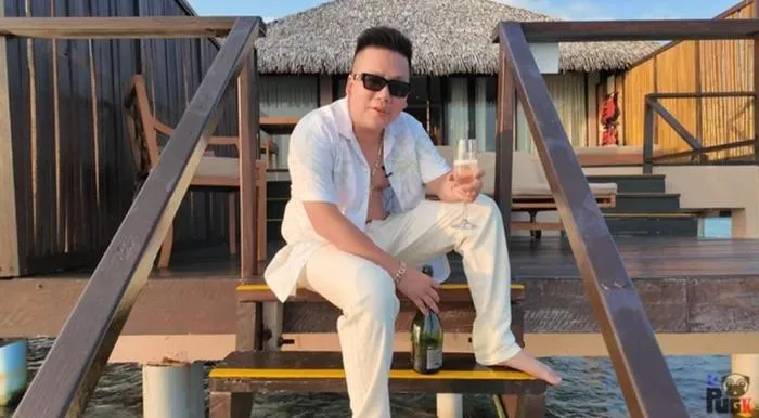 Khoa Pug tự hào ăn đứt Sơn Tùng, ngày kiếm 2 tỷ, bất ngờ trước TNCN phải nộp - Hình 2