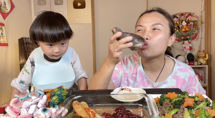 Quỳnh Trần JP chê cách VN buôn bán, netizen đá xéo: Bắt đầu biết sính ngoại rồi - Hình 6