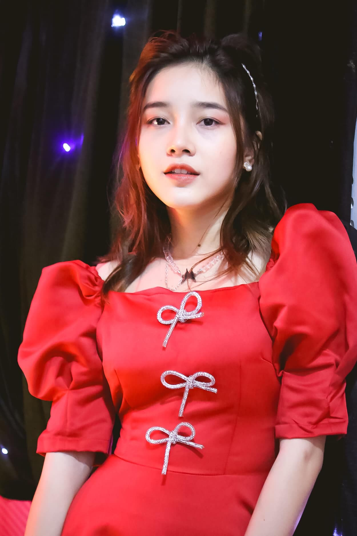 Luna Hằng Trịnh: Hot girl từng giành trai với CiiN, hai lần bị từ chối quê xệ - Hình 6