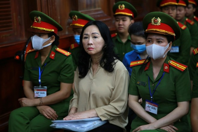 Viện kiểm sát đề nghị loại bỏ hoàn toàn bà Trương Mỹ Lan ra khỏi đời sống xã hội - Hình 2