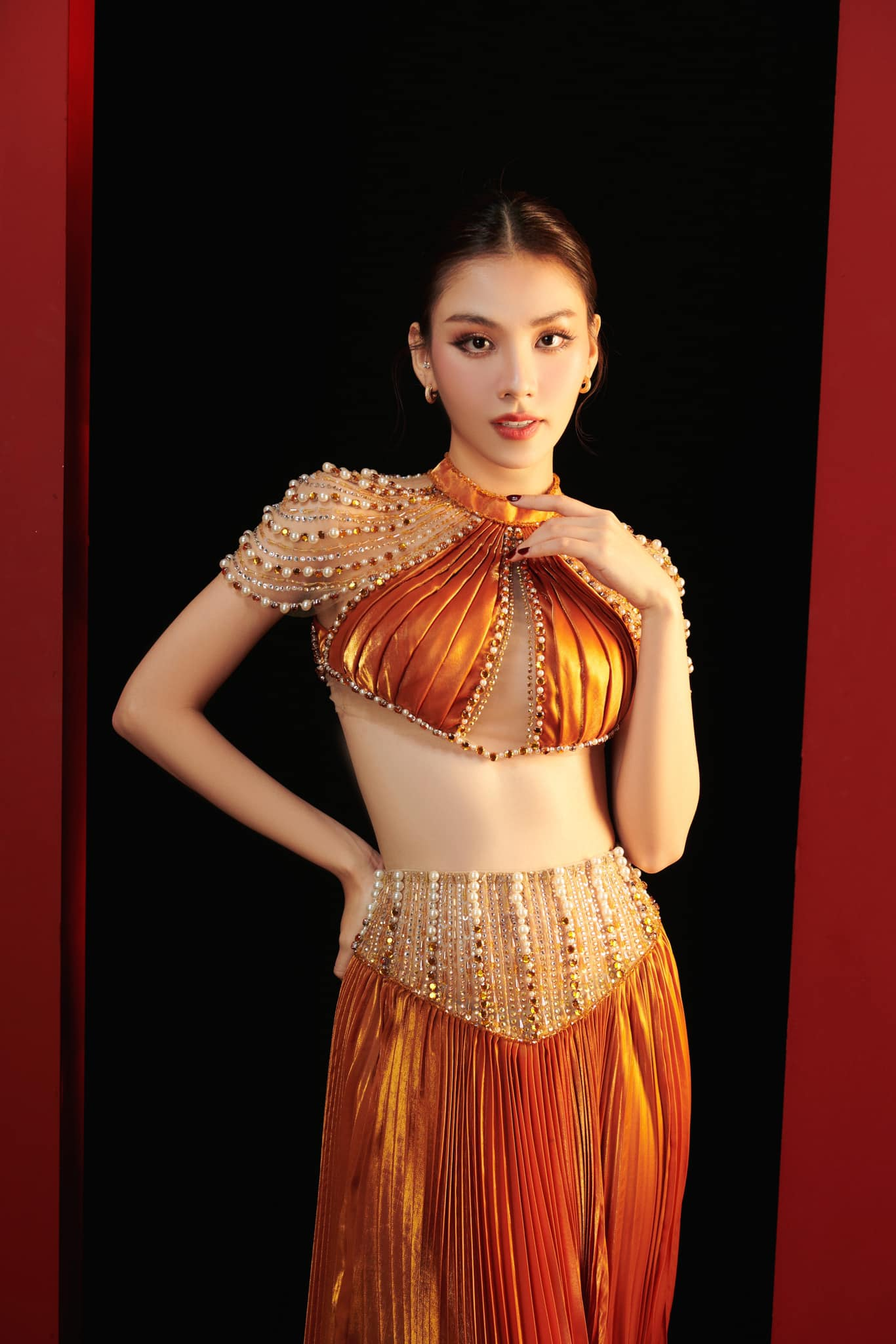 Mai Phương hội ngộ Dì Dung ở Ấn Độ, tặng thêm cả bao gạo, thông báo tin đặc biệt - Hình 1