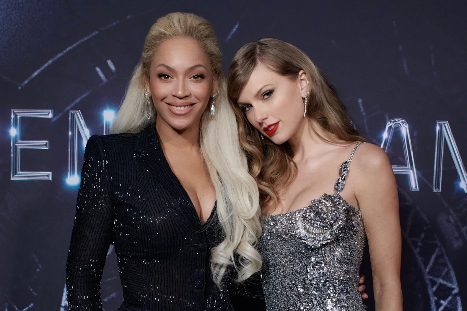 Taylor Swift hát chung Beyoncé, khiến Jennifer Lopez muối mặt, tổn thất nặng nề? - Hình 7