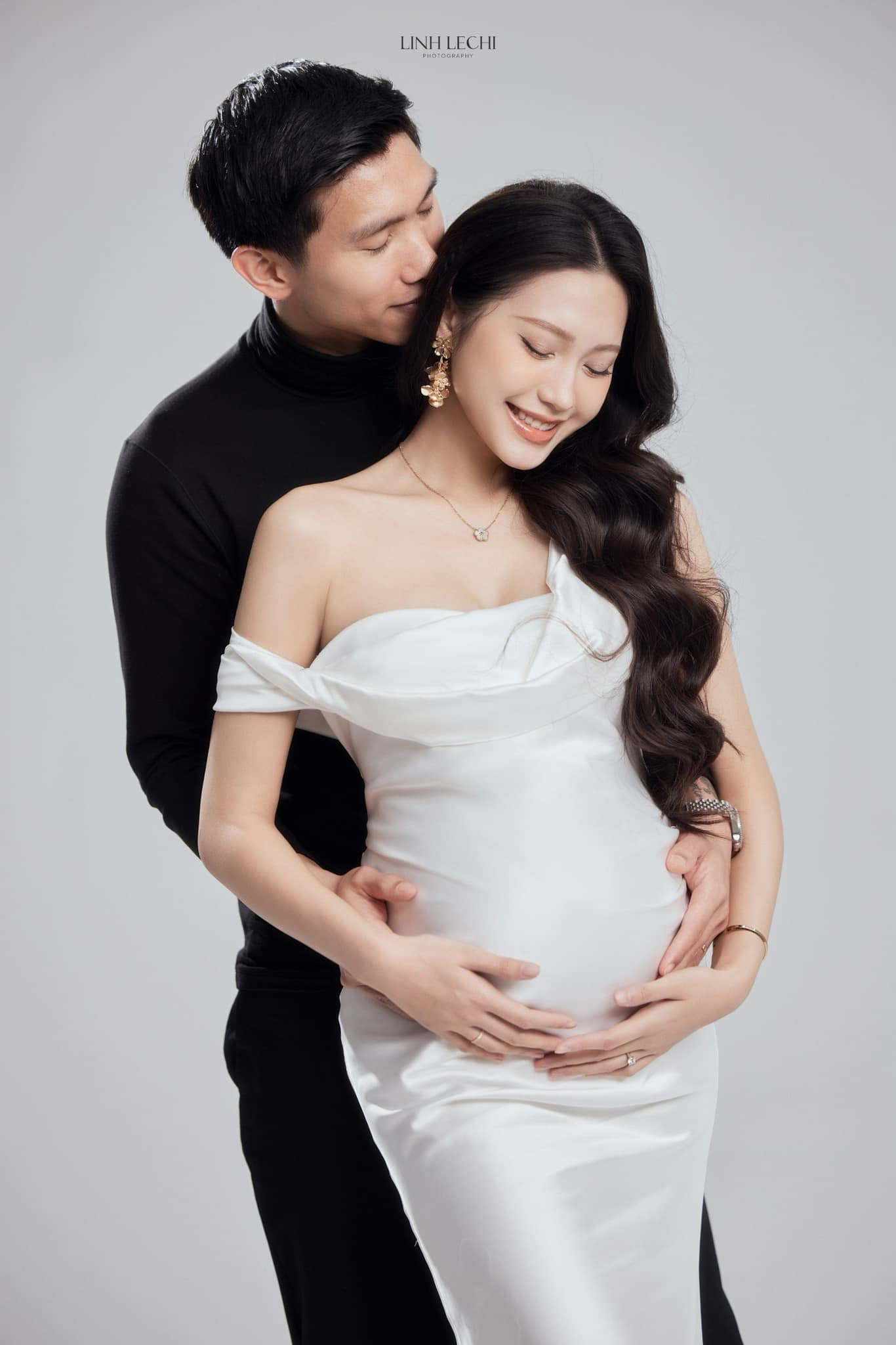Đoàn Văn Hậu - Doãn Hải My chính thức công khai có con, tung ảnh bầu cực xịn - Hình 3