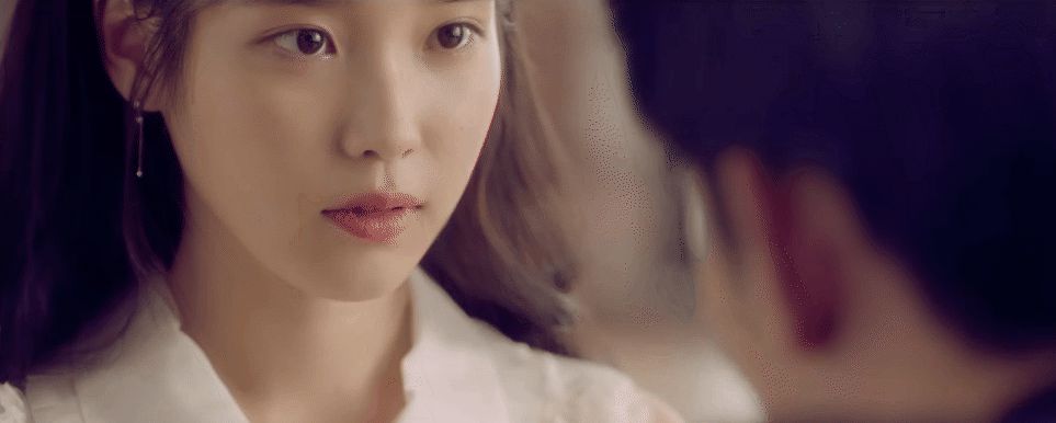 IU - Kim Soo Hyun: Đôi bạn thân quyền lực của làng giải trí, đến drama tình ái cũng giống nhau không ngờ! - Hình 5