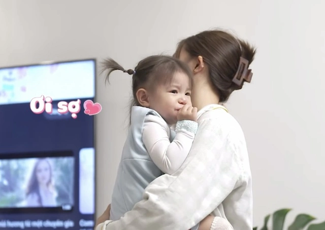 Pam iu ơi sợ hãi khi thấy bố mẹ làm chuyện này, rổ meme ra đời cực đáng yêu - Hình 7