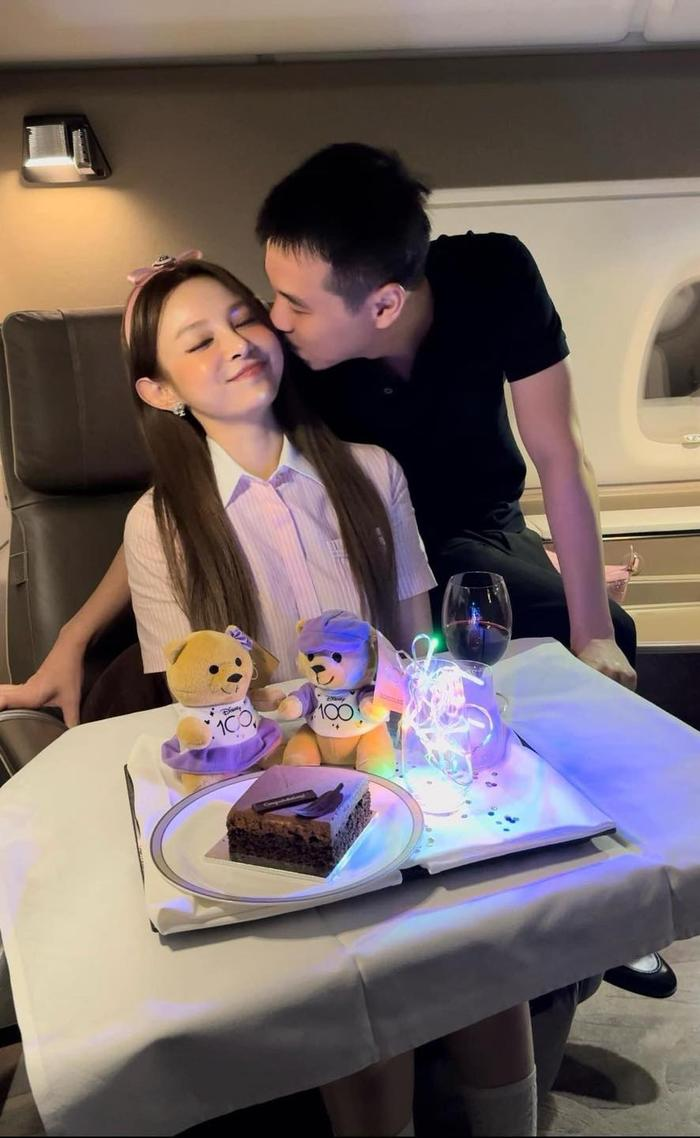 Huyền Baby sượng trân khi bị chồng phốt trước mặt con, lập tức chất vấn 1 điều - Hình 5