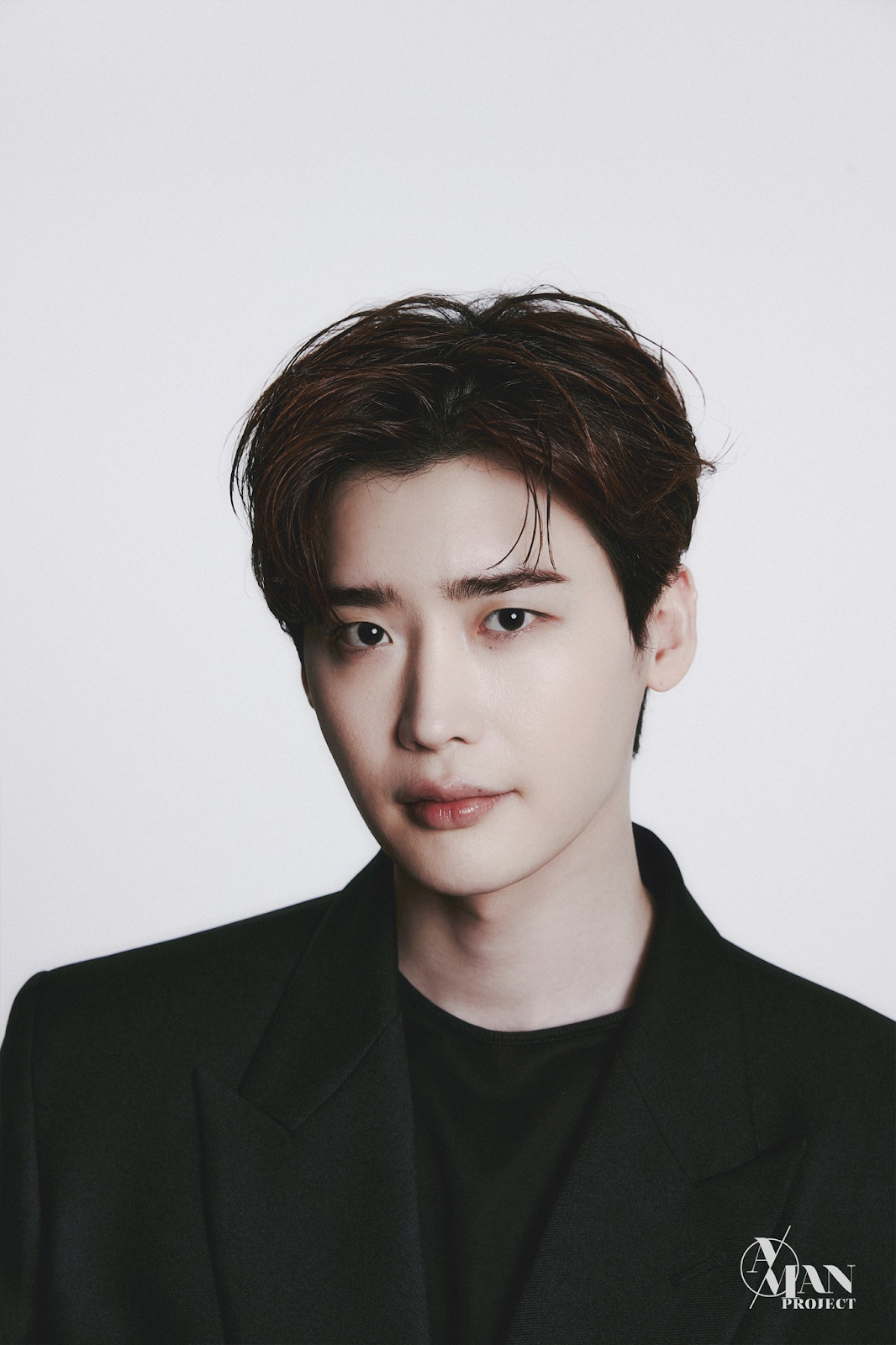 Lee Jong Suk: trai đẹp nhà IU, tài tử được săn đón bậc nhất, đại gia BĐS - Hình 1