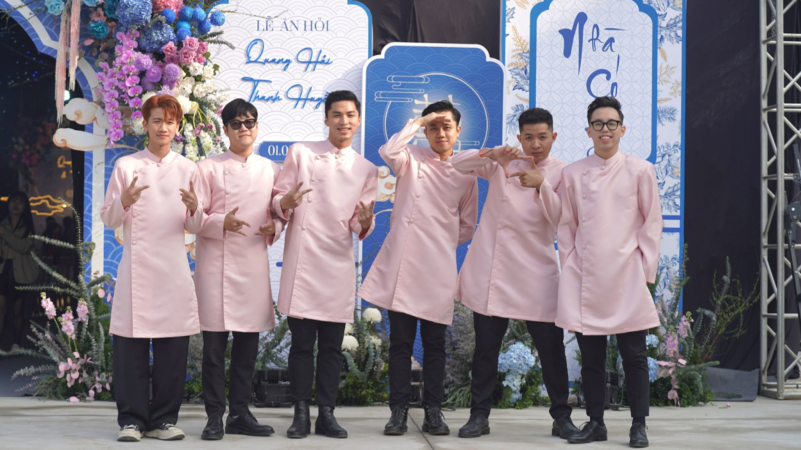 MC đám cưới Quang Hải là Hoa hậu vỉa hè và VJ đẹp trai nhất S Channel - Hình 8