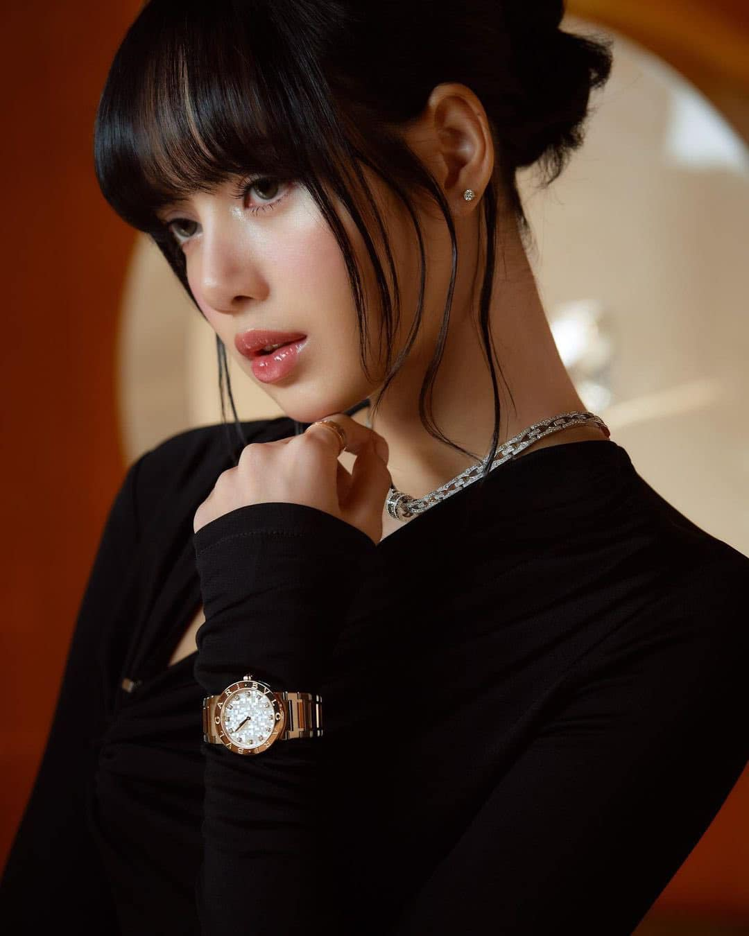 Phú bà Lisa flex biệt thự 7,5 tỷ cùng siêu xe 13 tỷ, hé lộ sắp ra album mới - Hình 7