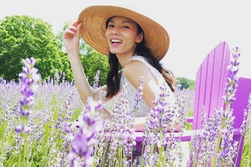Bao Hoa: Popular SM fled to the US after sensitive photo scandal, now tight-lipped - Photo 7