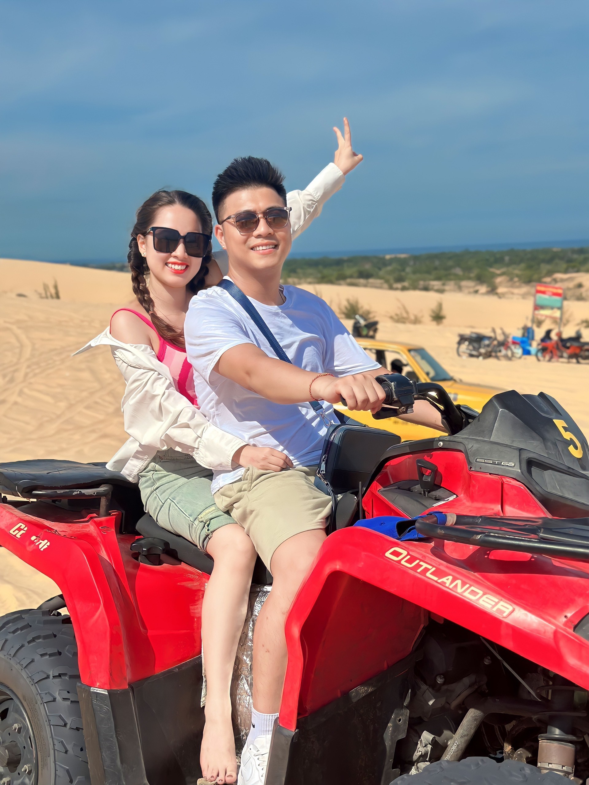 Hãy đặt chân trên Đồi Cát Trắng, thả hồn cảm nhận tiểu sa mạc Sahara của Việt Nam - Hình 5