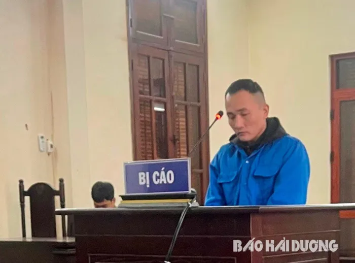 Một thanh niên ở Kinh Môn vào tù chỉ vì lấy trộm 1 đôi dép - Hình 1