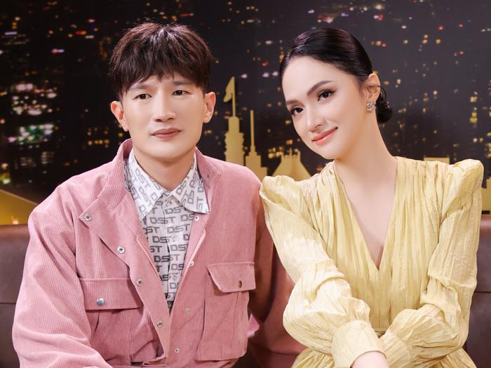Anh Tú xin lỗi vì lỡ miệng chế giễu Phạm Thoại vụ lấy vợ, Hương Giang chịu phạt - Hình 7