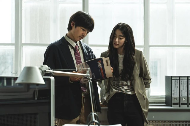 Choi Sung Eun: tình mới của Song Joong Ki, sở hữu nhan sắc giống cả Kbiz - Hình 10
