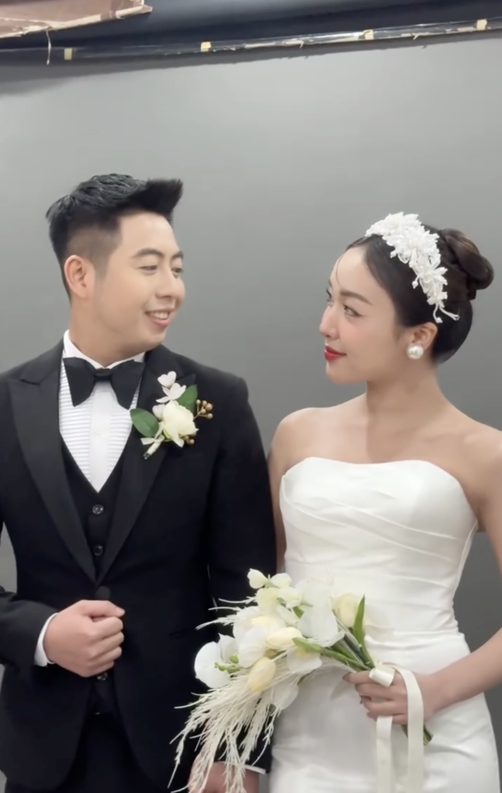 Chu Tiểu Han sắp về nhà chồng, Cường Tày hơn thua dẫn tình mới đi thử váy cưới - Hình 7