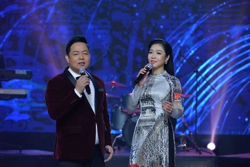 Hà Thanh Xuân xuống sắc khi ở cạnh Quang Lê, phủ nhận chuyện sắp làm đám cưới - Hình 5