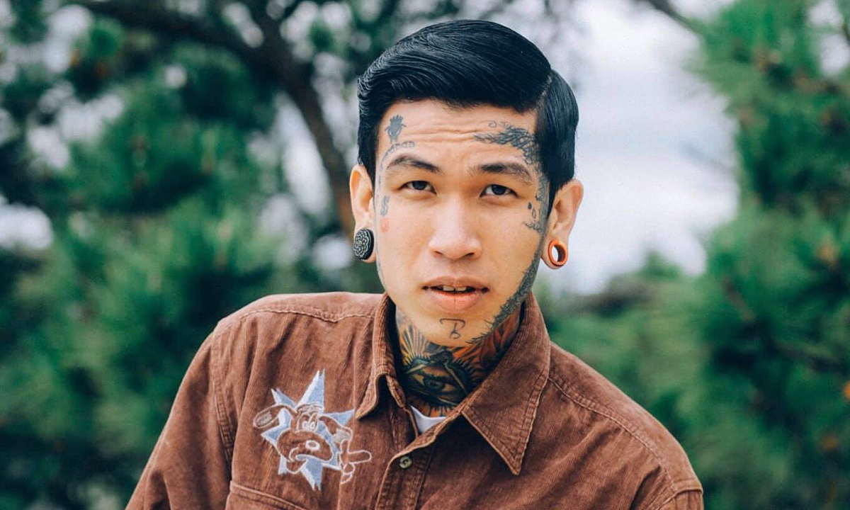 Dế Choắt: Từ thợ xăm thành quán quân Rap Việt, sở hữu toàn hit chục triệu view - Hình 3