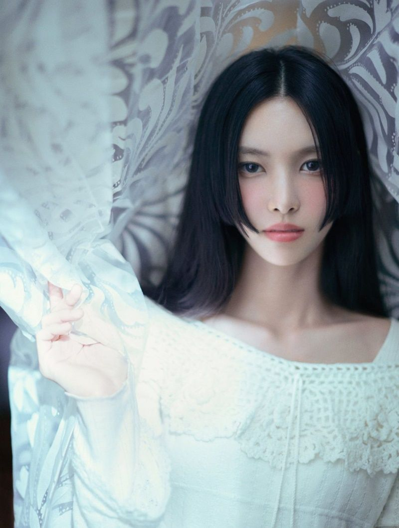 Nhóm ILLIT: Vừa debut đã bị chê hát live dở, bắt chước mọi thứ của NewJeans? - Hình 2