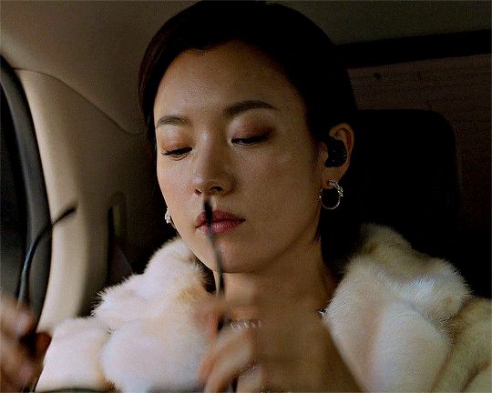 Siêu phẩm độc lạ chưa từng có khiến khán giả nghẹt thở, nữ chính vừa đẹp vừa ngầu xuất sắc - Hình 5