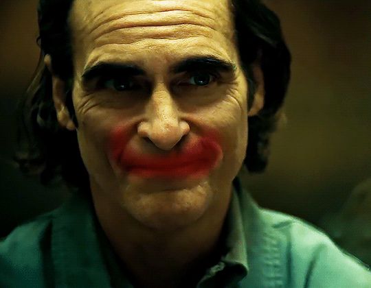 8 giả thuyết về Joker 2: Lady Gaga mới là nhân vật trung tâm, Joaquin Phoenix chỉ là gã hề bản fake? - Hình 9