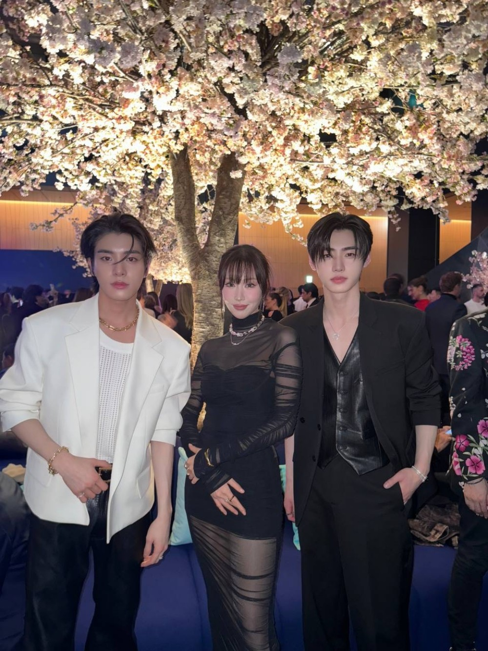 MIN và GREY D chiếm spotlight quốc tế, lấn át Baifern và Hứa Quang Hán - Hình 7