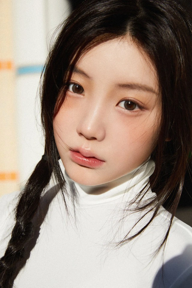 Wonhee (ILLIT): được debut sau 1 tháng vì quá xinh, center nhưng bị chê đơ - Hình 1