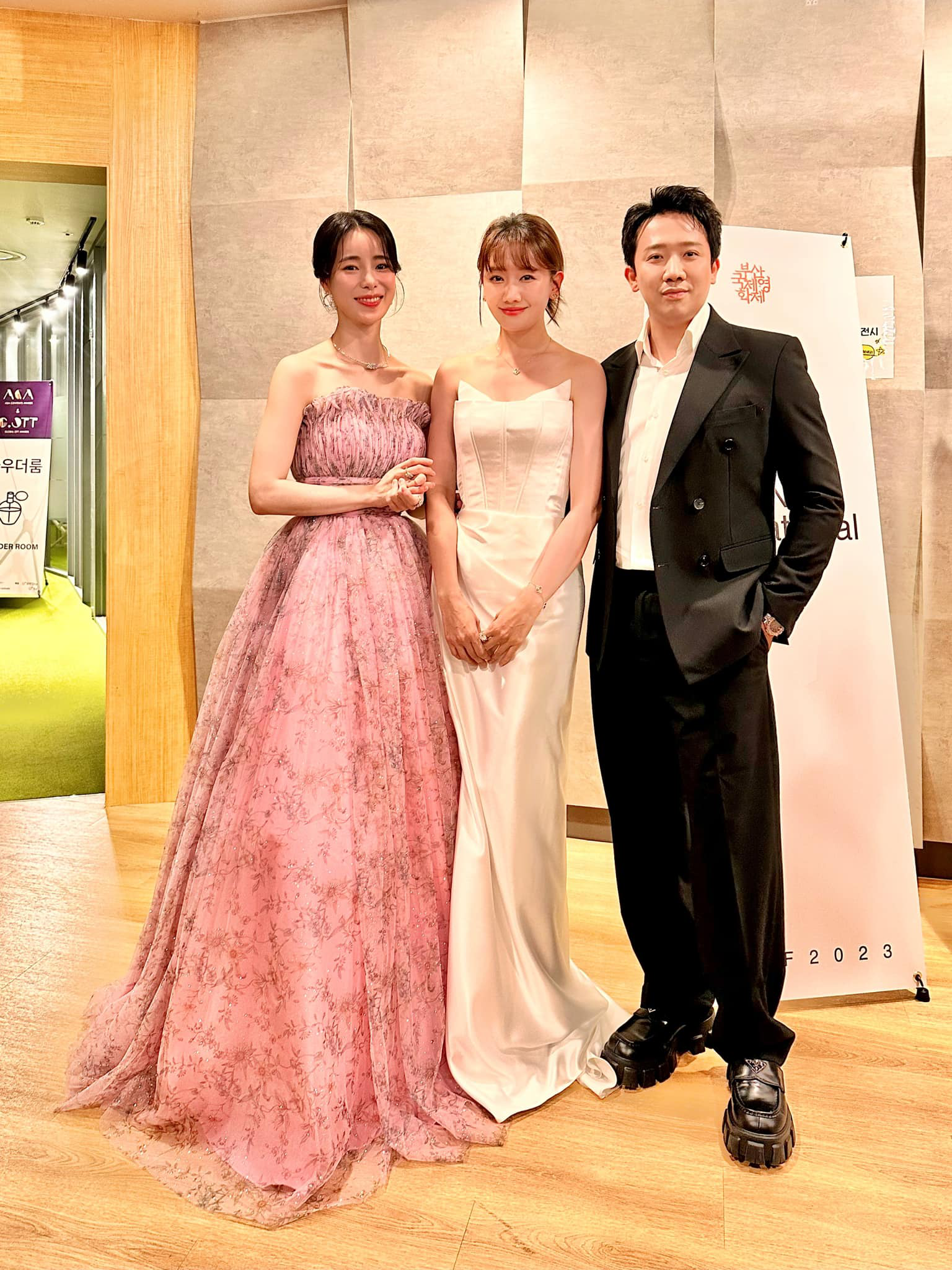 Trấn Thành giống Park Seo Joon như anh em ruột, lộ tên tiếng Hàn chưa ai biết - Hình 6