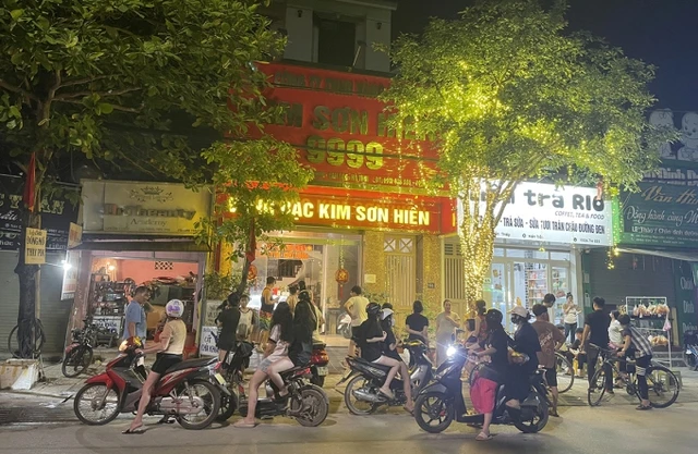 Hà Tĩnh: Rúng động 6 giây gây án của kẻ cướp tiệm vàng, nghi can khai gì? - Hình 1