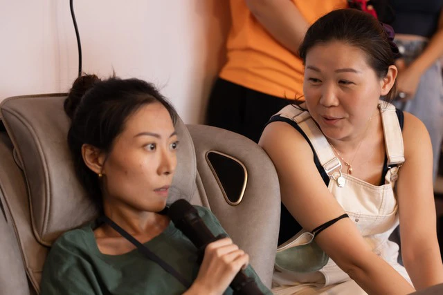 Cô gái làm tang lễ sống rồi mời người thân đến dự, biết lý do ai cũng rưng rưng - Hình 5